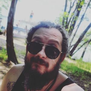 Meet your Posher, Colby